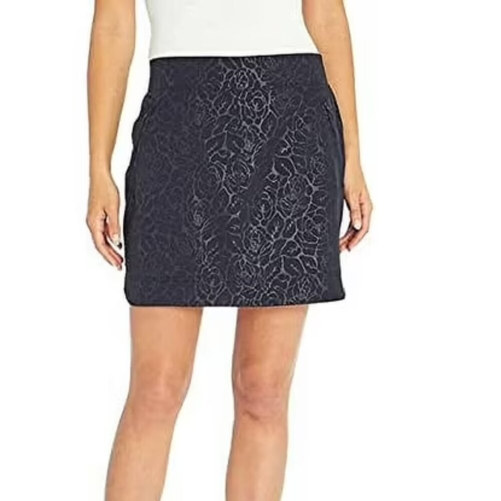 Orvis Embossed Rose Skort in Black on Black
